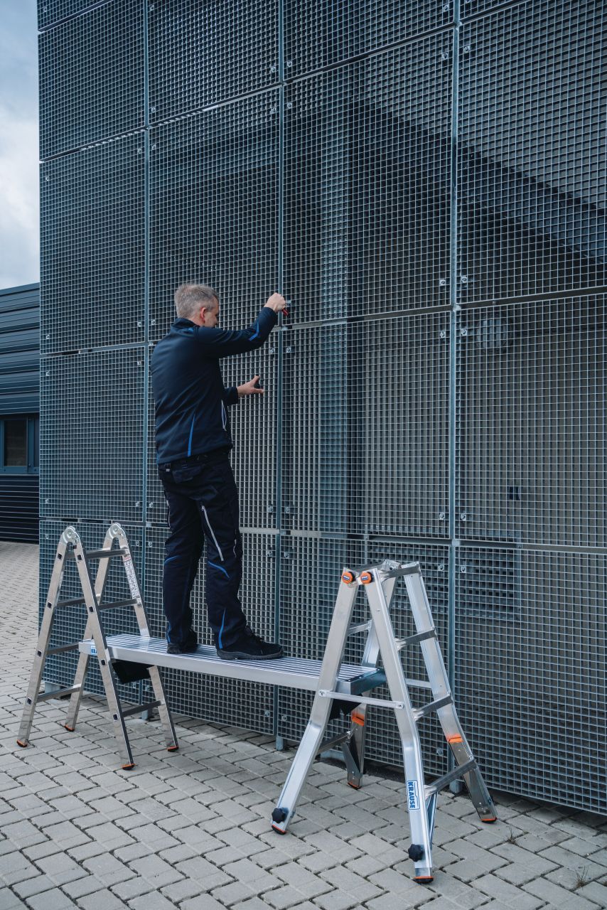 Arbeitsbühne ausziehbar 2.05 - 3.50 m – Bild 4